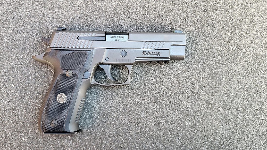 Sig Sauer P226 Legion 2.jpg